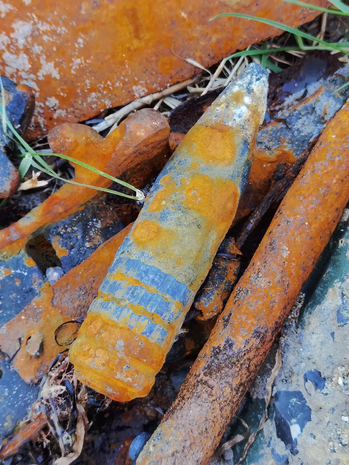 Foto der entwendeten Flakgranate