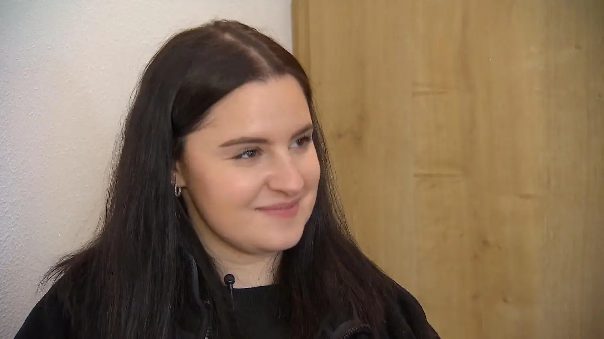 Valentina im Küken-Fieber Tierisches Video