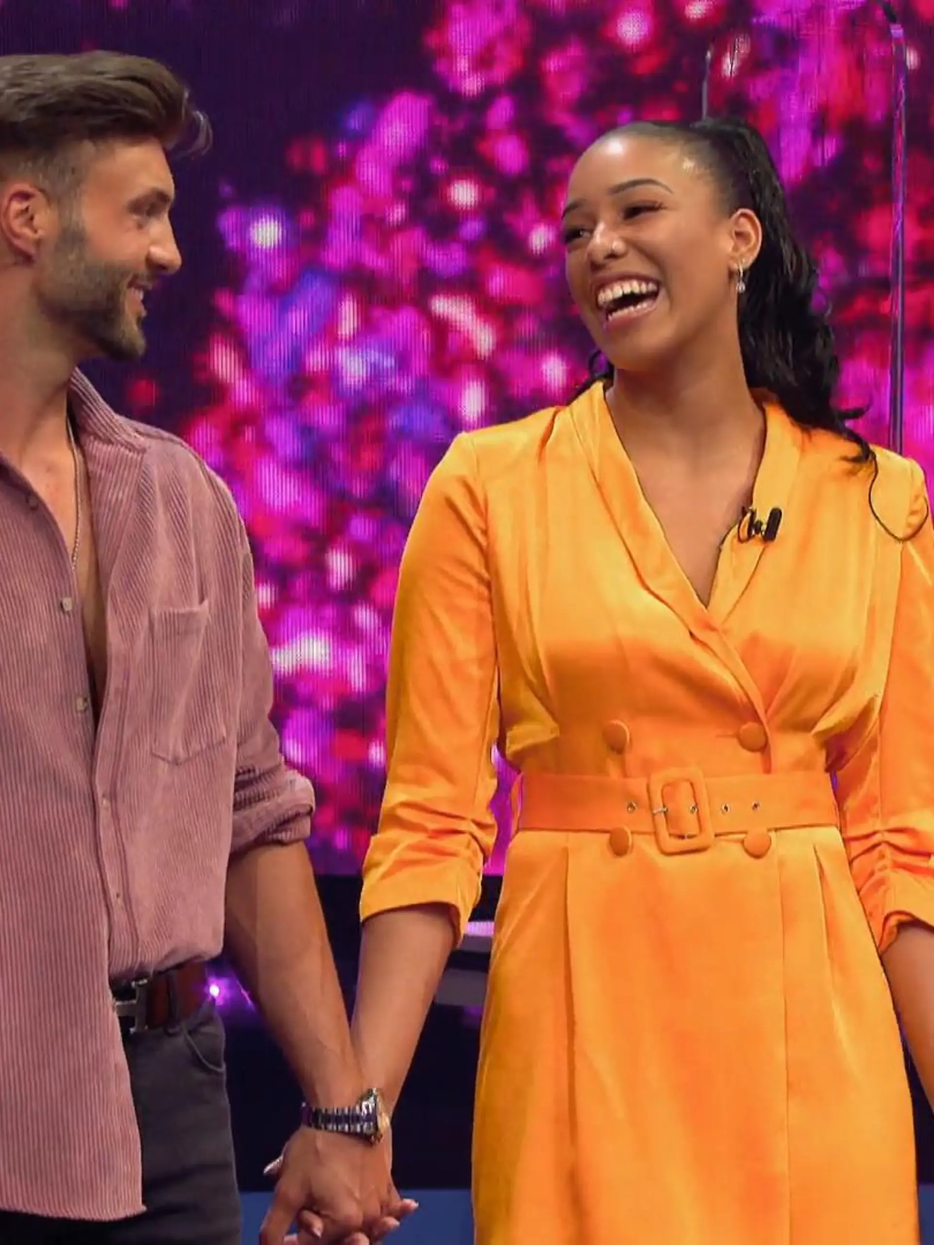 Bild zu: "Vanessa macht "Love Island"-Kandidat Chris total nervös"
