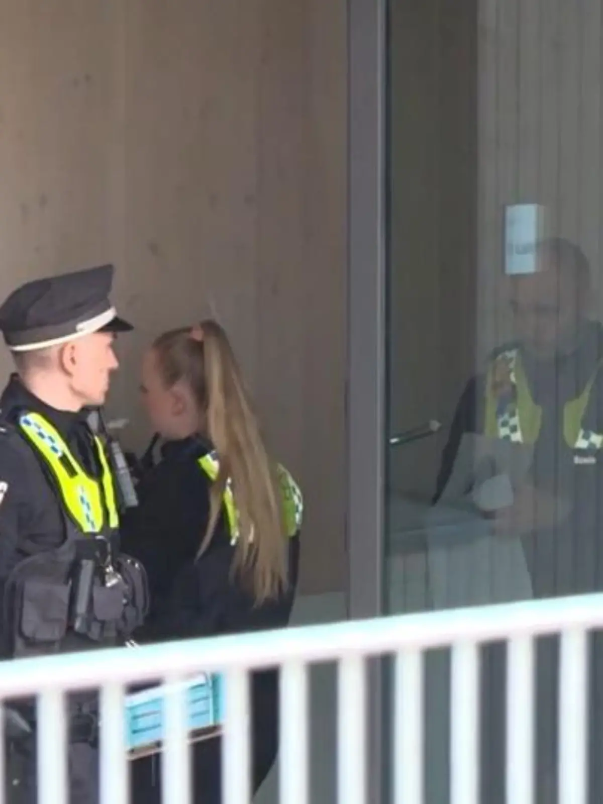 Bild zu: "Gibt es immer jugendliche Messerstecher?"