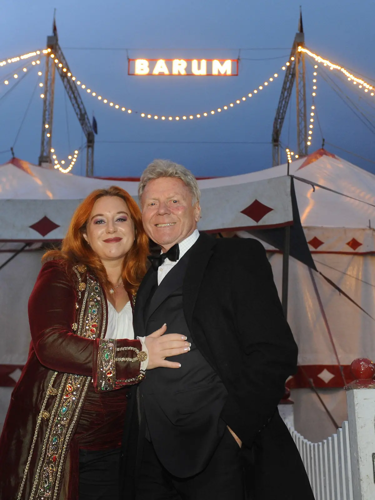 Rebecca und ihr Vater, der Zirkusdirektor Gerd Siemoneit-Barum 2008 in Northeim