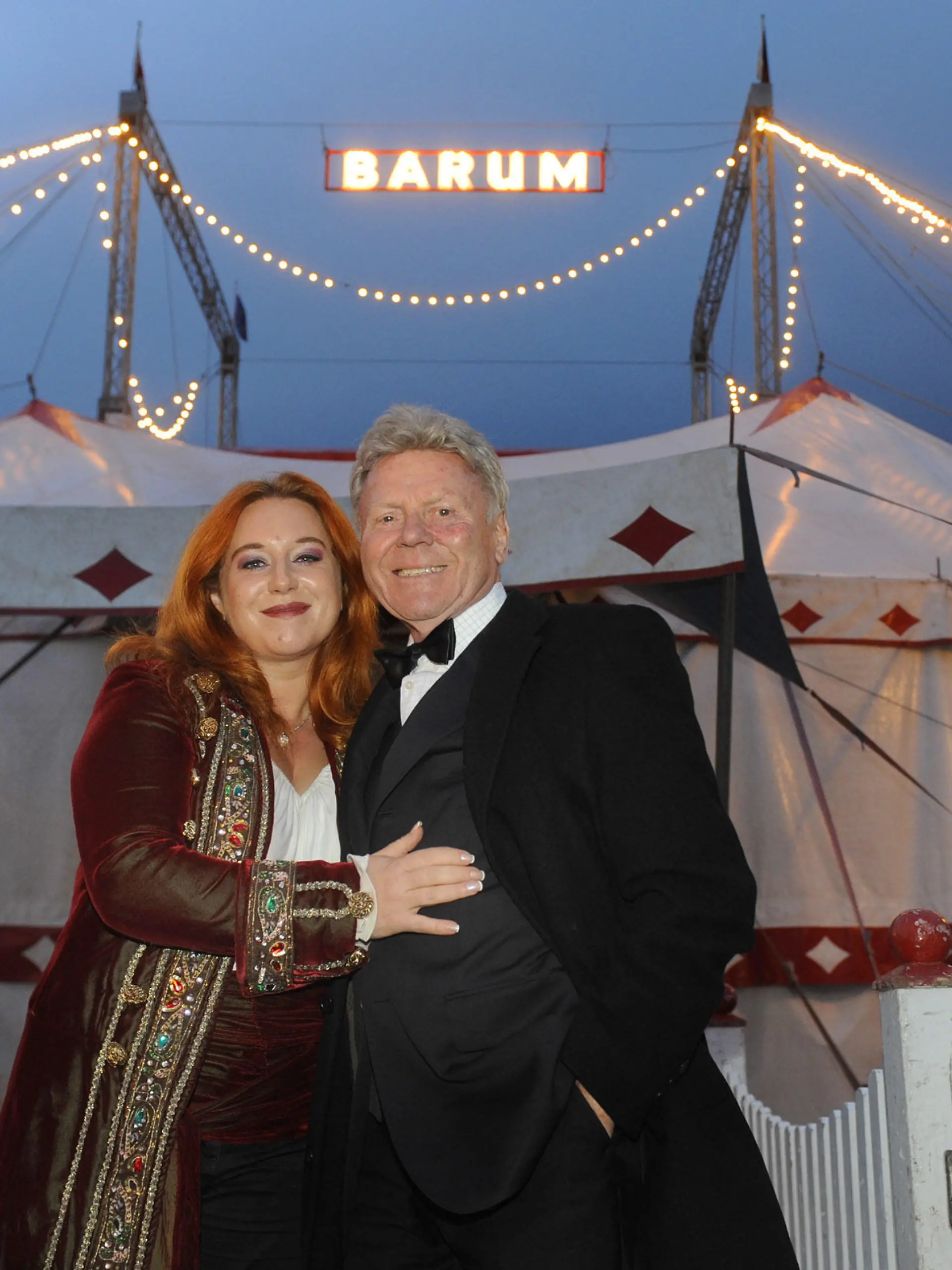 Rebecca und ihr Vater, der Zirkusdirektor Gerd Siemoneit-Barum 2008 in Northeim