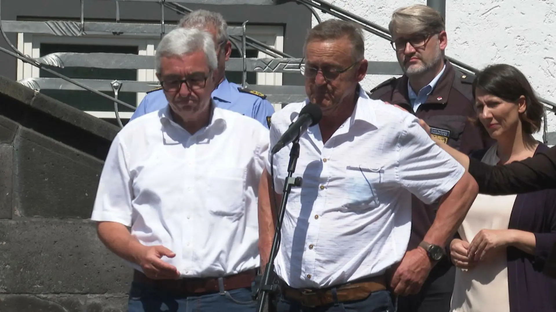 Bürgermeister von Schuld bricht die Stimme "Diese Flut wird Narben hinterlassen"