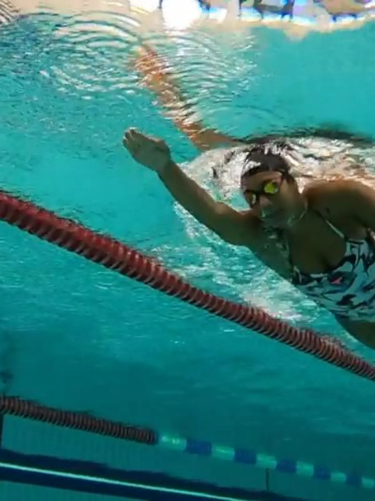 Die 19-Jährige hält zwei Deutsche Rekorde im Brustschwimmen und ist eine von vier deutschen Schwimm-Hoffnungen für Olympia 2021 in Tokio.