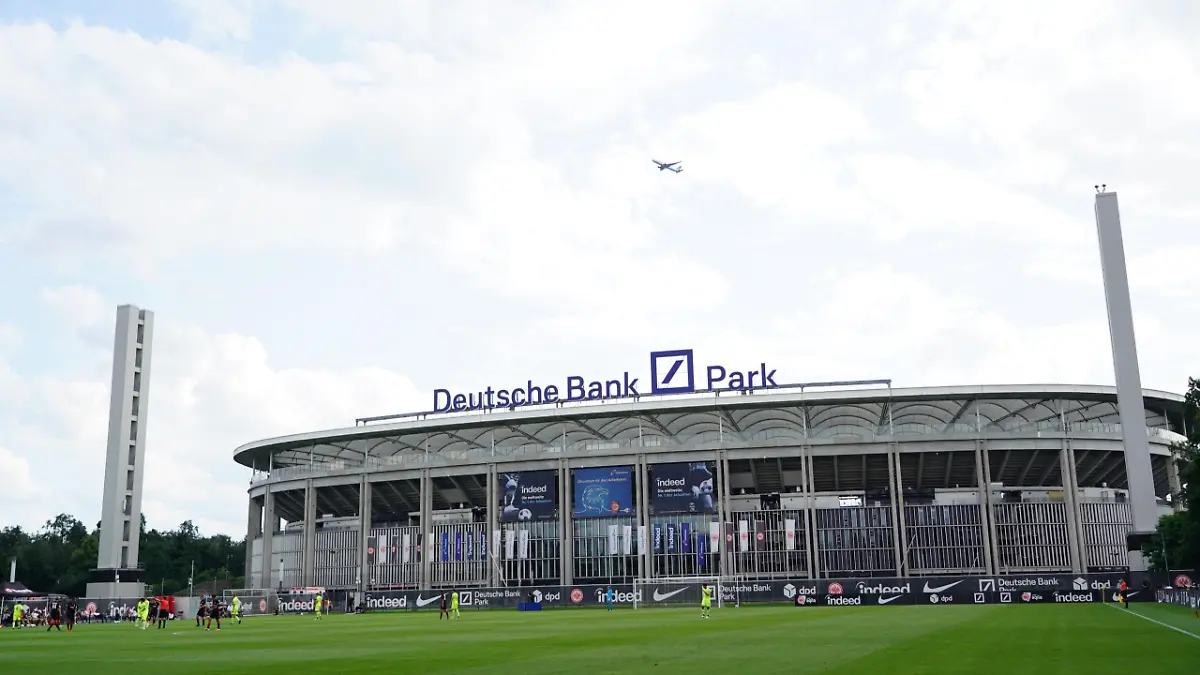 Das Stadion von Eintracht Frankfurt: Der Deutsche Bank Park