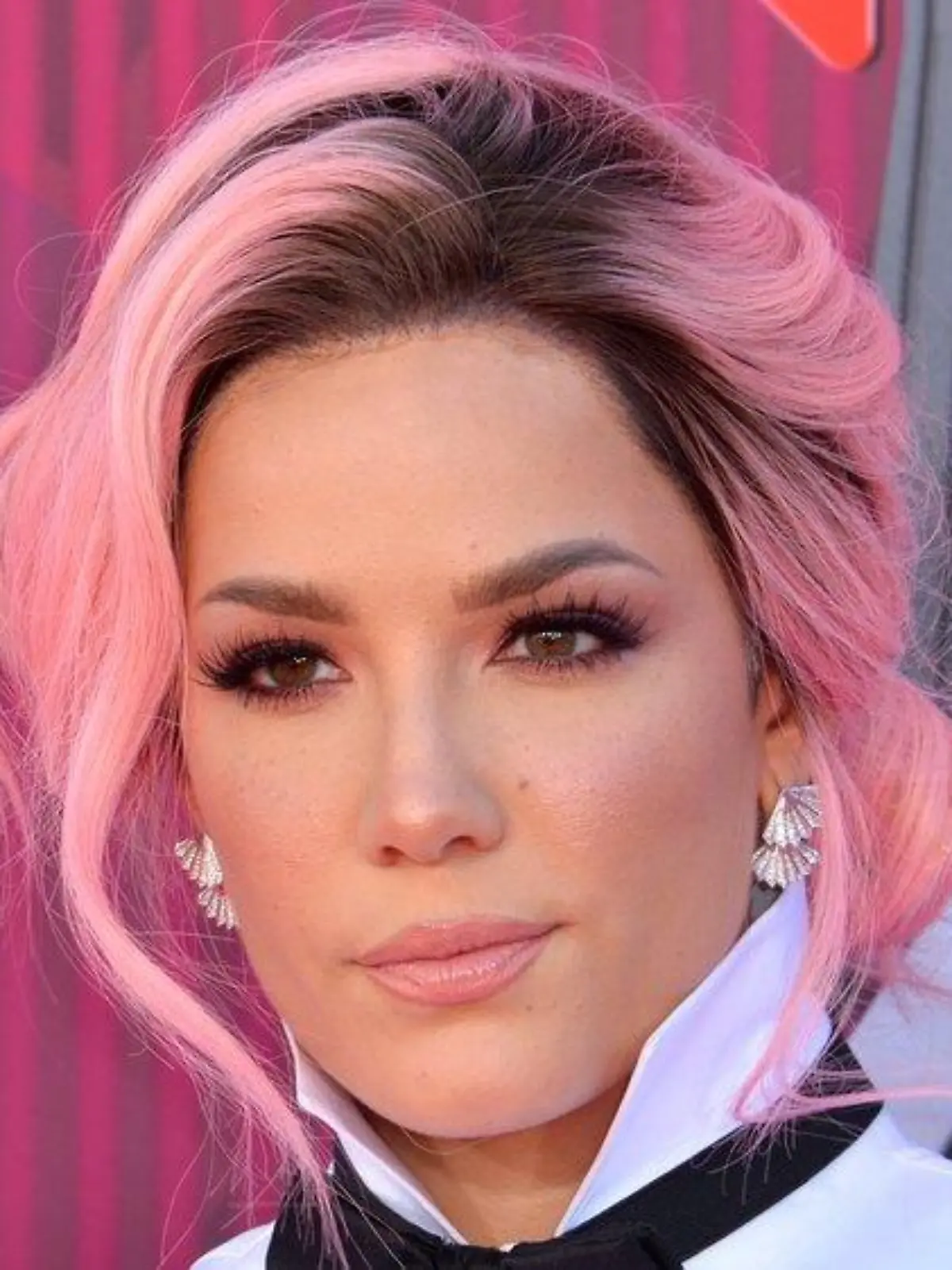 Sängerin Halsey ist erstmals Mutter geworden