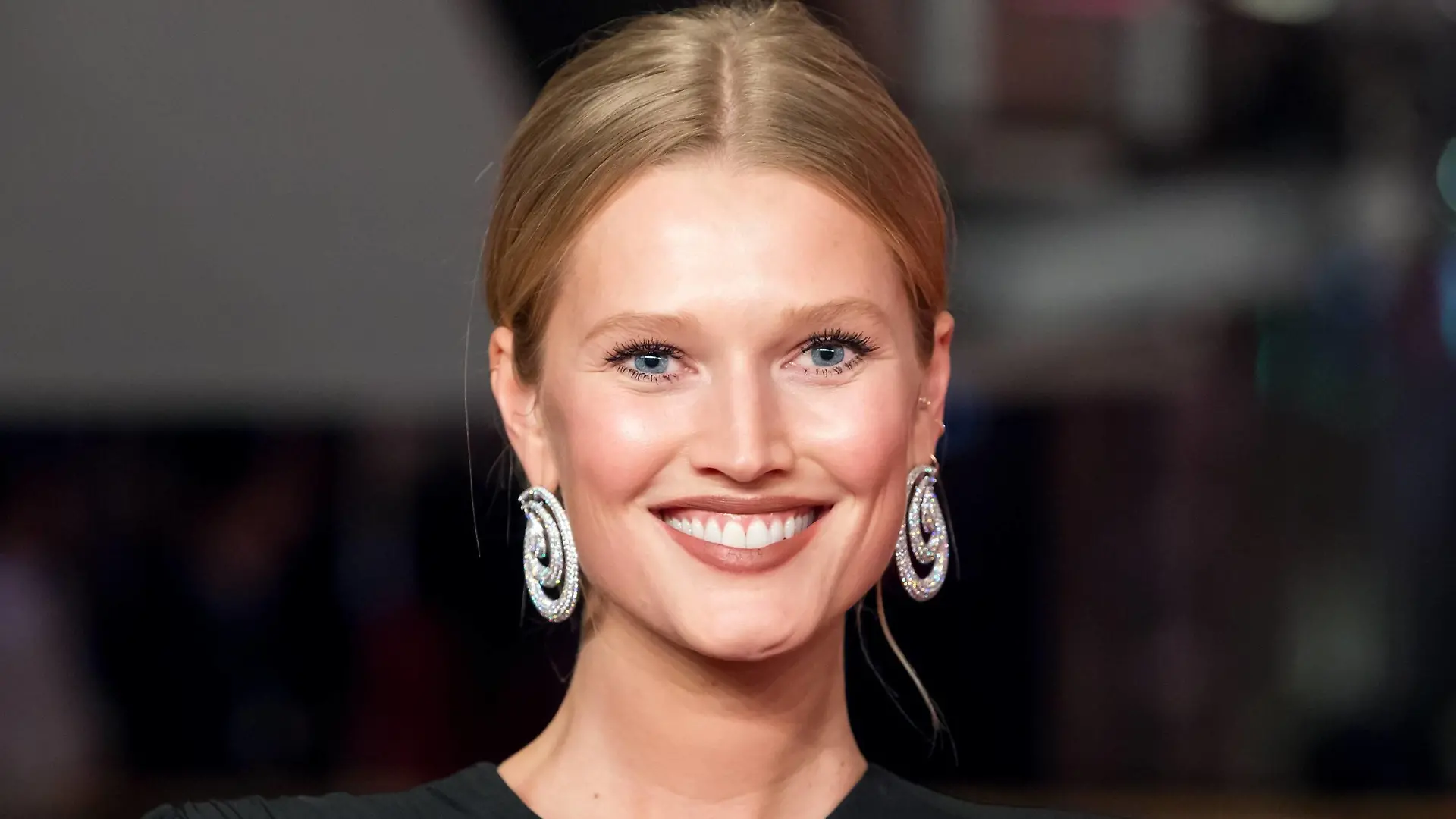 Toni Garrn on the red carpet of the opening night at the Berlinale 2019 PUBLICATIONxINxGERxSUIxAUTxONLY SimonxBeckerx/xLexPictorium LePictorium_0200829