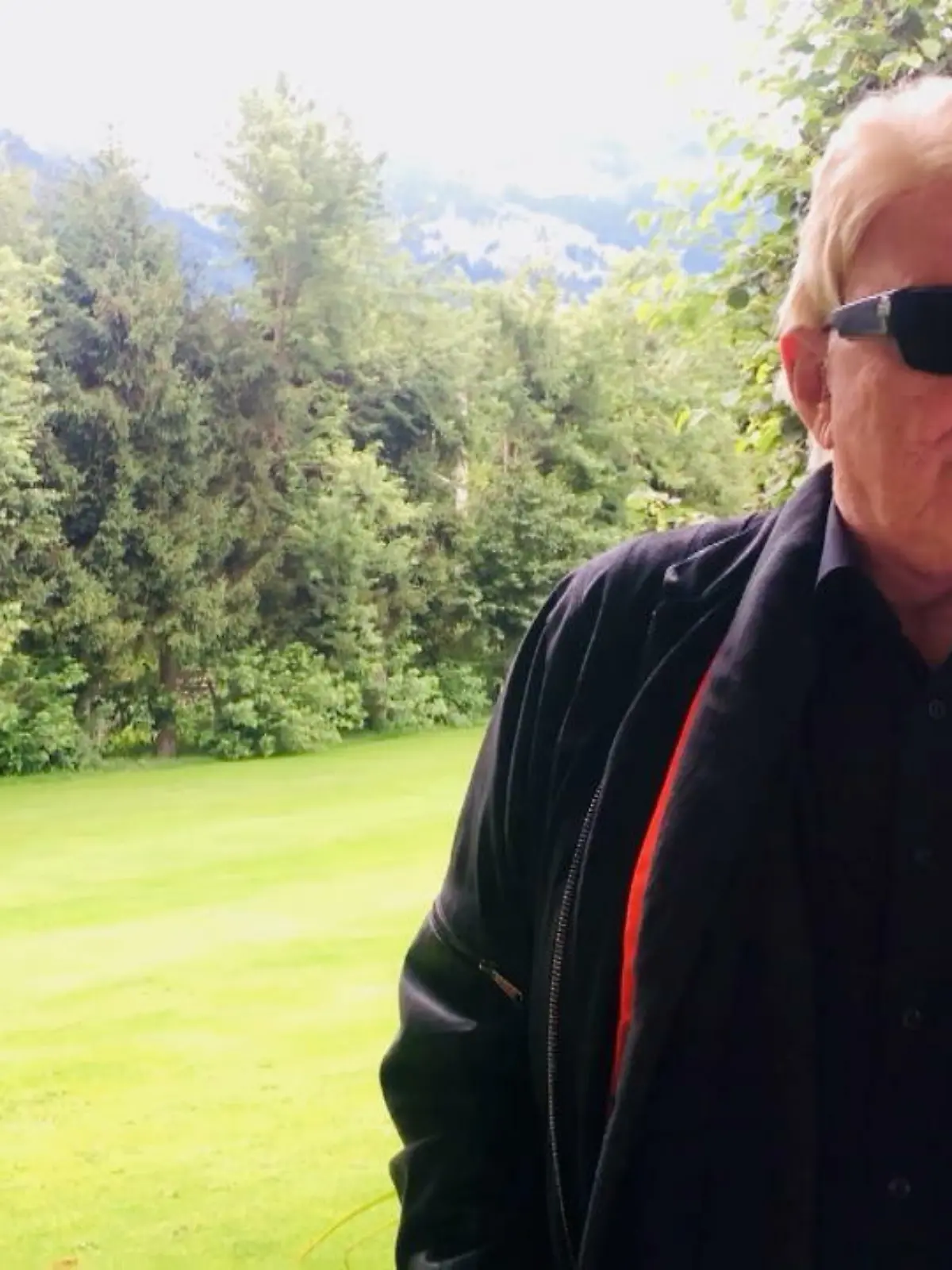 Bild zu: "Heino bangt um seine Heimatstadt Bad Münstereifel"