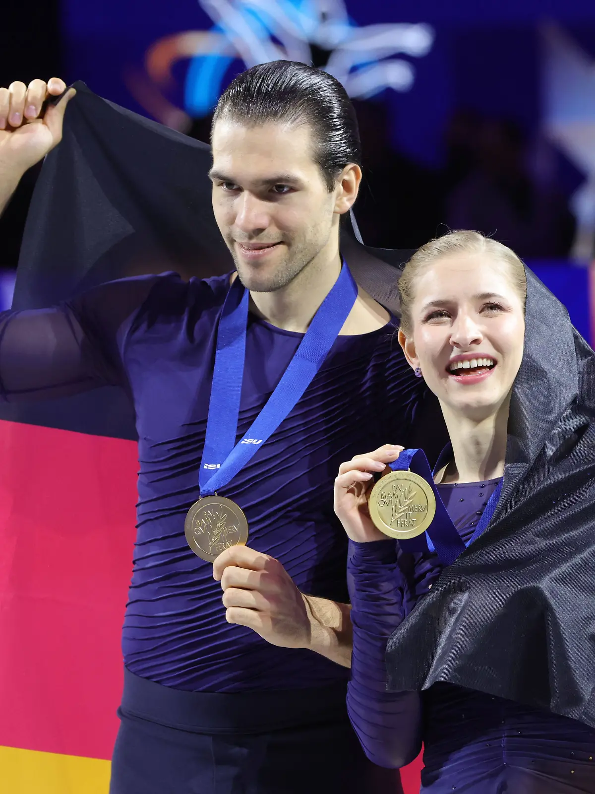 Bild zu: "Wie lange noch bleiben sie unzertrennlich?"