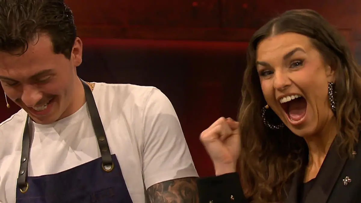 RTL-Moderatorin im Flirtmodus – dieser Koch ist für sie „Frischfleisch"! Laura Wontorra bei „Grill den Henssler"