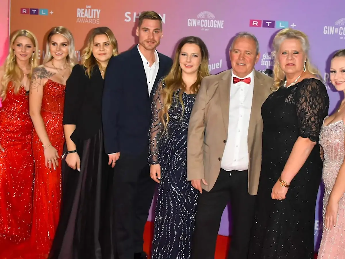 "Wahre Gesichter kommen ans Licht!": Familien-Drama bei den Wollnys! Loredana rechnet öffentlich mit Mama Silvia ab