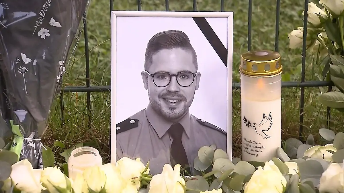 Polizist stirbt bei Überfall auf Tankstelle - Täter kommt in Psychiatrie Kritik nach Urteil