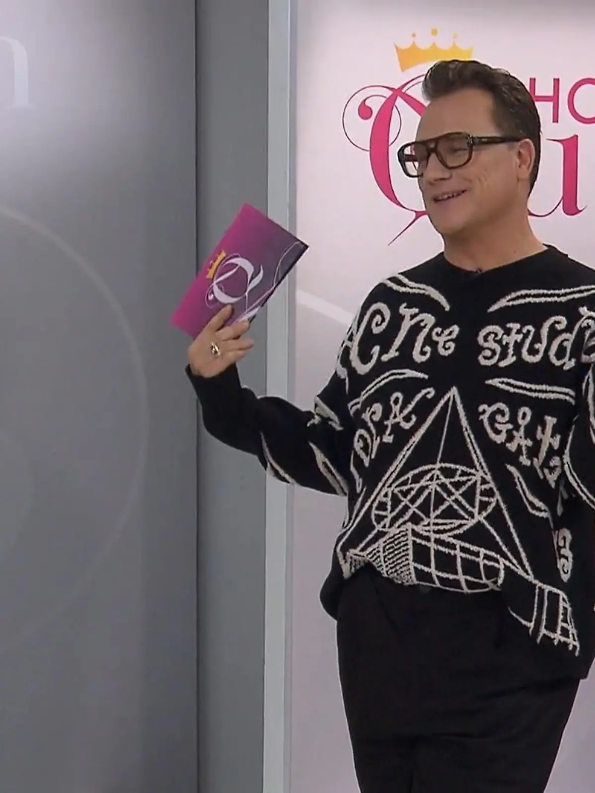 Bild zu: "Sie ist die Schulterpolster-"Shopping Queen""