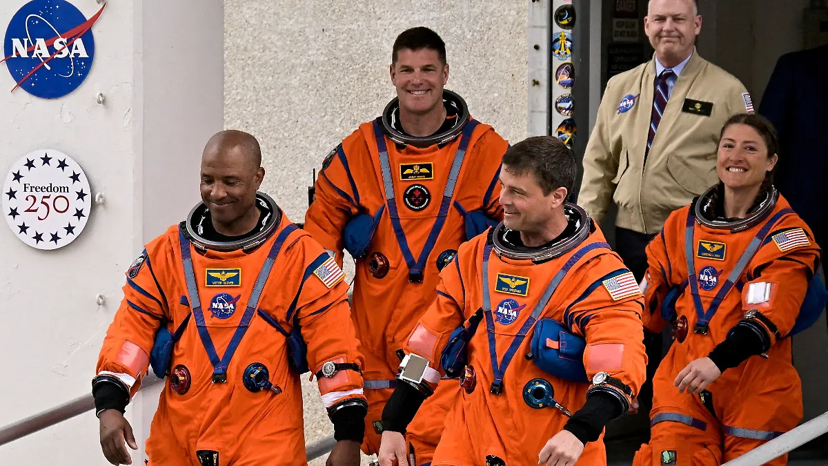 Die Crew der Artemis II ist am Space Center in Cape Canaveral, Florida, gestartet.