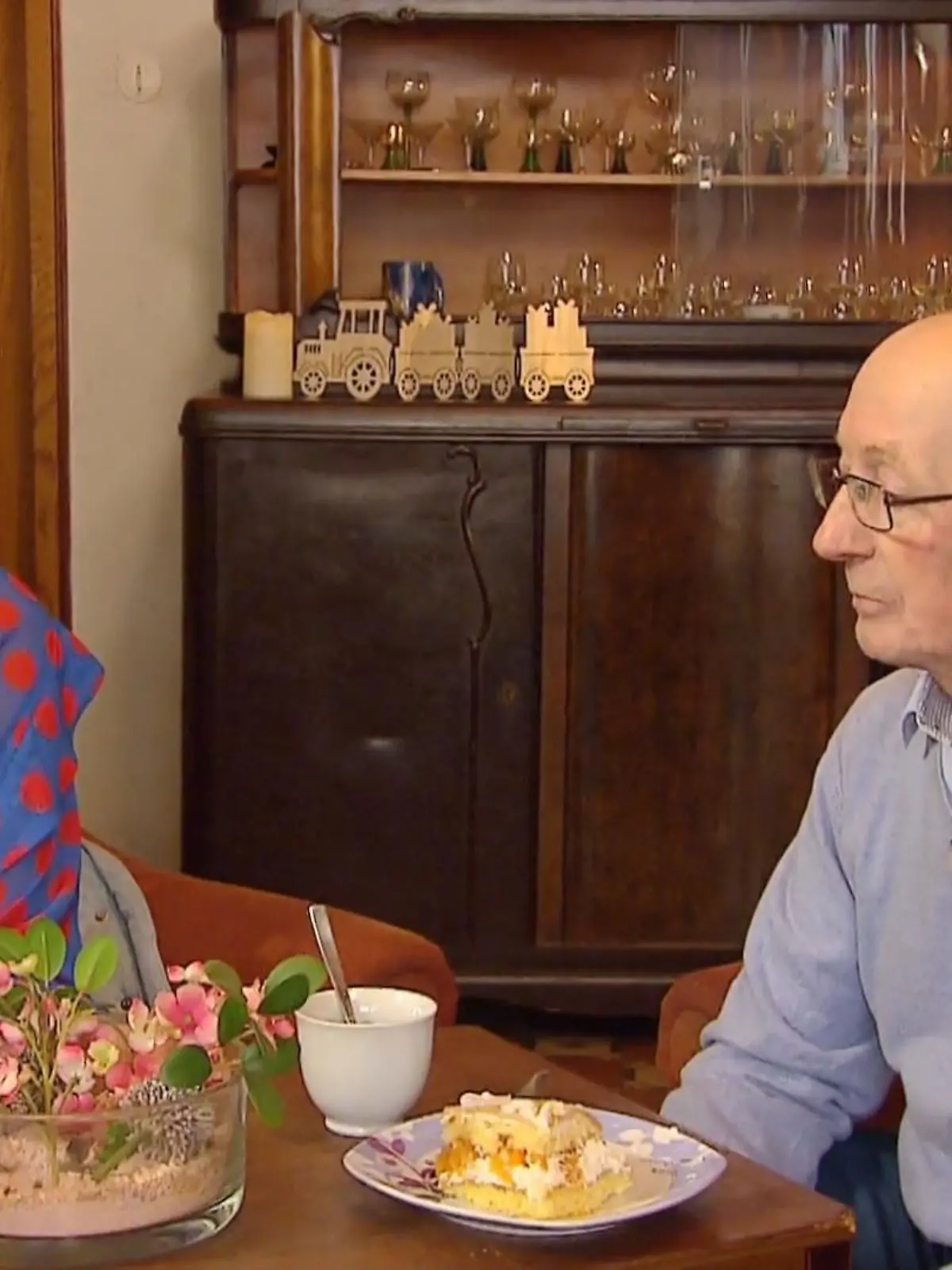 Bild zu: "Inka Bause zu Besuch bei Biobauer Walter"