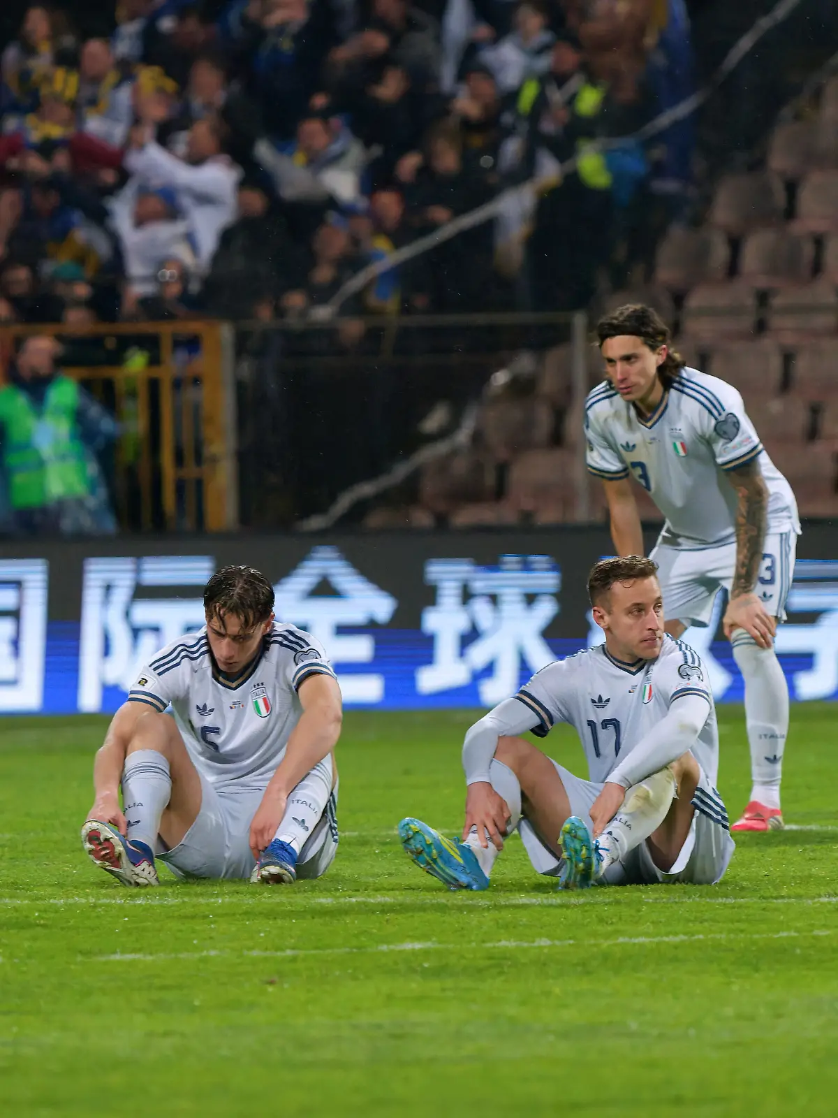 March 31, 2026, Zenica, Bosnia and Herzegovina: players of Italy disappointed during European Qualifiers PlayOff - Bosnia and Herzegovina vs Italy, FIFA World Cup match in Zenica, Bosnia and Herzegovina, March 31 2026 (Credit Image: © Emmanuele Mastrodonato/LiveMedia-IPA/ZUMA Press Wire