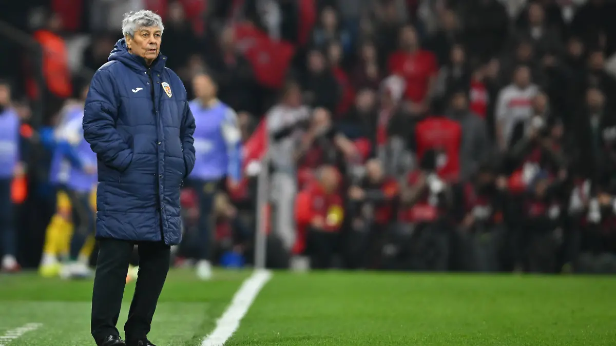 Turkey v Romania - FIFA World Cup, WM, Weltmeisterschaft, Fussball 2026 European Qualifiers KO play-offs Mircea Lucescu reacts during the FIFA World Cup 2026 European Qualifiers knockout play-offs game between Turkey and Romania in Istanbul, Turkey, on March 26, 2026. Copyright: xAlexxNicodimx