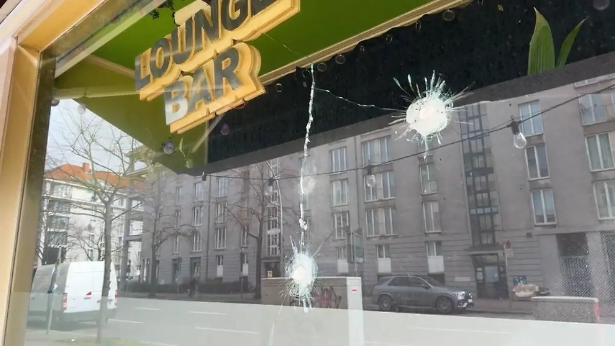 Tatort Berlin-Neukölln - Waffen, Clans und Schutzgeld Polizei nach Schießereien mit Sondereinheit