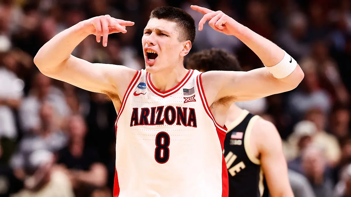 Kharchenkov verabschiedete sich vom FC Bayern und spielt nun bei den Arizona Wildcats.