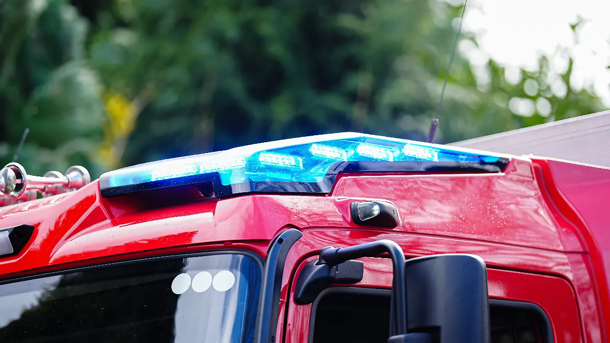 Blaulicht auf Feuerwehrauto Symbolfoto: Blaulicht, 31.03.2026 Foto: Eibner-Pressefoto/Marcel von Fehrn