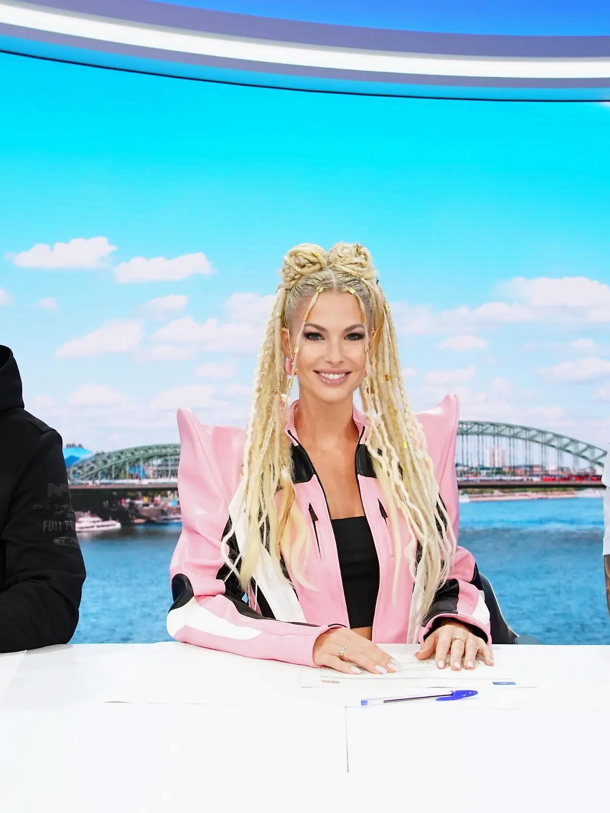 Die Jury mit Dieter Bohlen (l.), Isi Glück und Anis Ferchichi (Bushido).