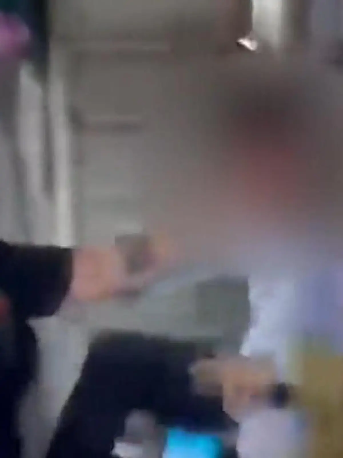 Bild zu: "Schlägerei zwischen den Särgen! Angehörige attackieren Bestatter – aus DIESEM Grund"