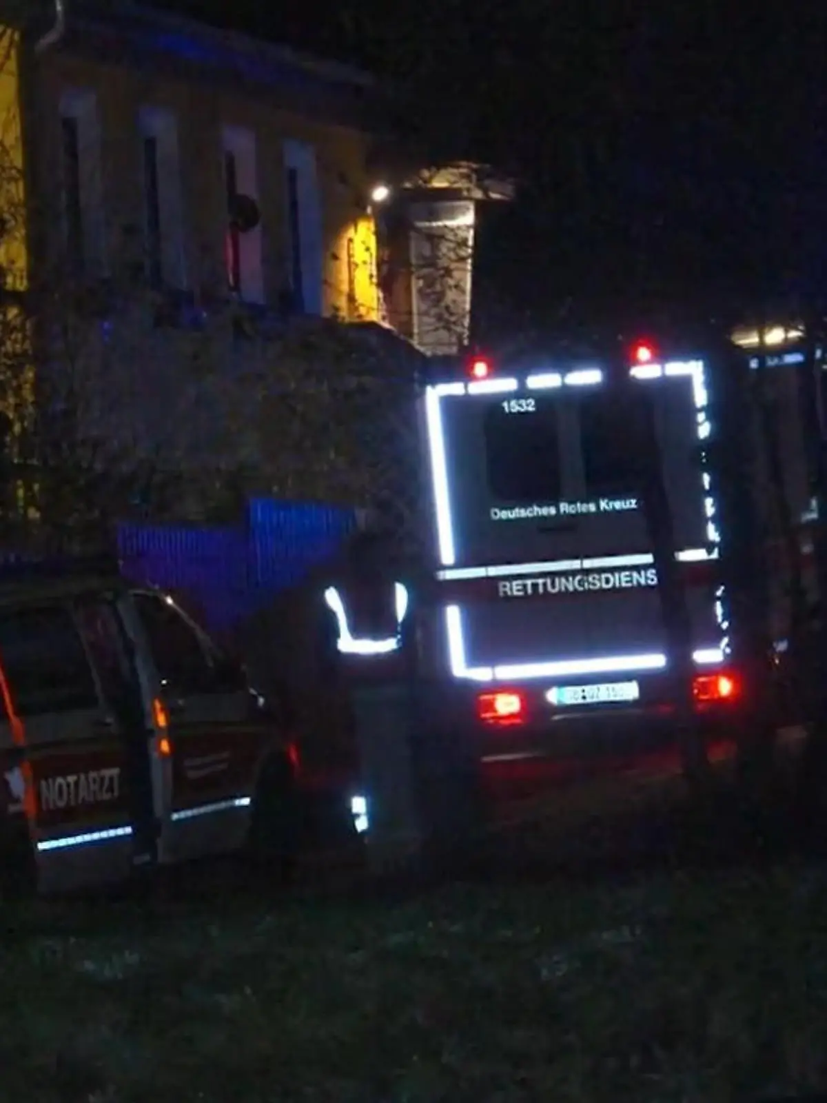 Bild zu: "Polizei feuert tödliche Schüsse ab! 22-Jähriger stirbt nach Verfolgungsjagd"