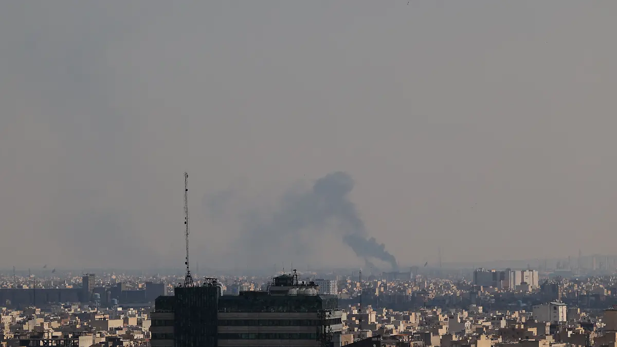 Smoke rises following a strike, amid the U.S.-Israeli conflict with Iran, in Tehran, Iran, April 1, 2026. Majid Asgaripour/WANA (West Asia News Agency) via REUTERS ATTENTION EDITORS - THIS PICTURE WAS PROVIDED BY A THIRD PARTY