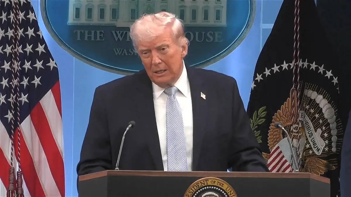 Komplette Zerstörung!? US-Präsident Donald Trump mit scharfer Drohung ans Mullah-Regime USA im Iran-Krieg