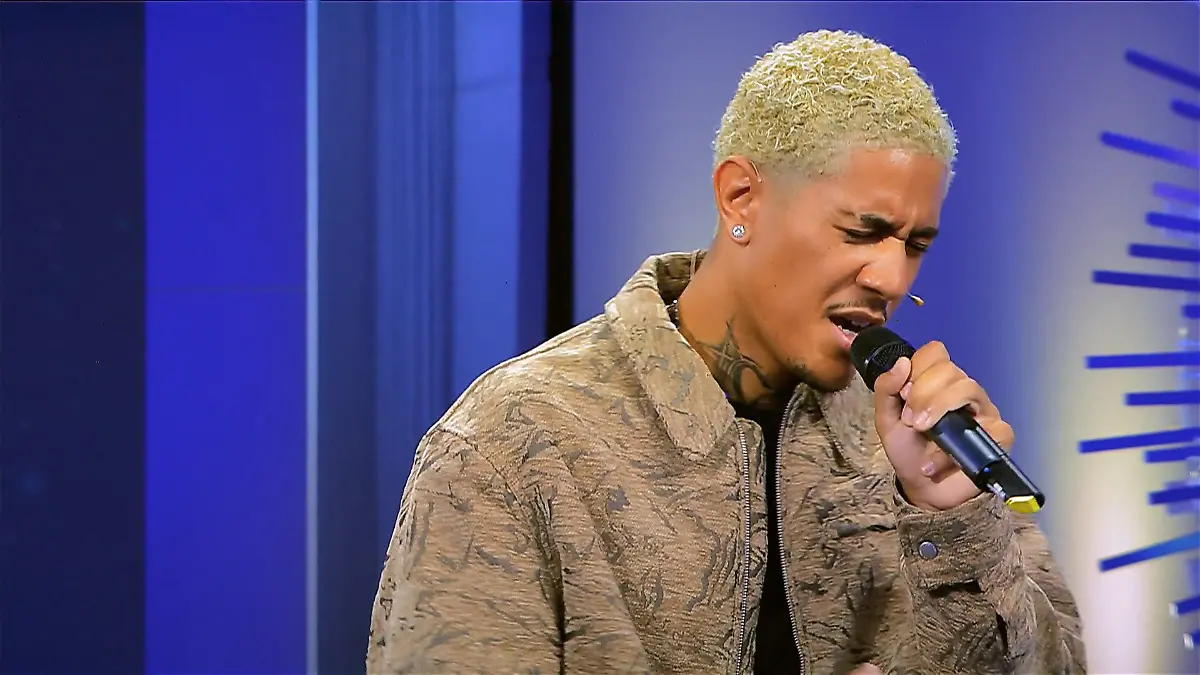 Kann Cüneyt mit „Bitte hass uns nicht“ die Jury berühren und drei Jas holen? Große Gefühle für den Papa