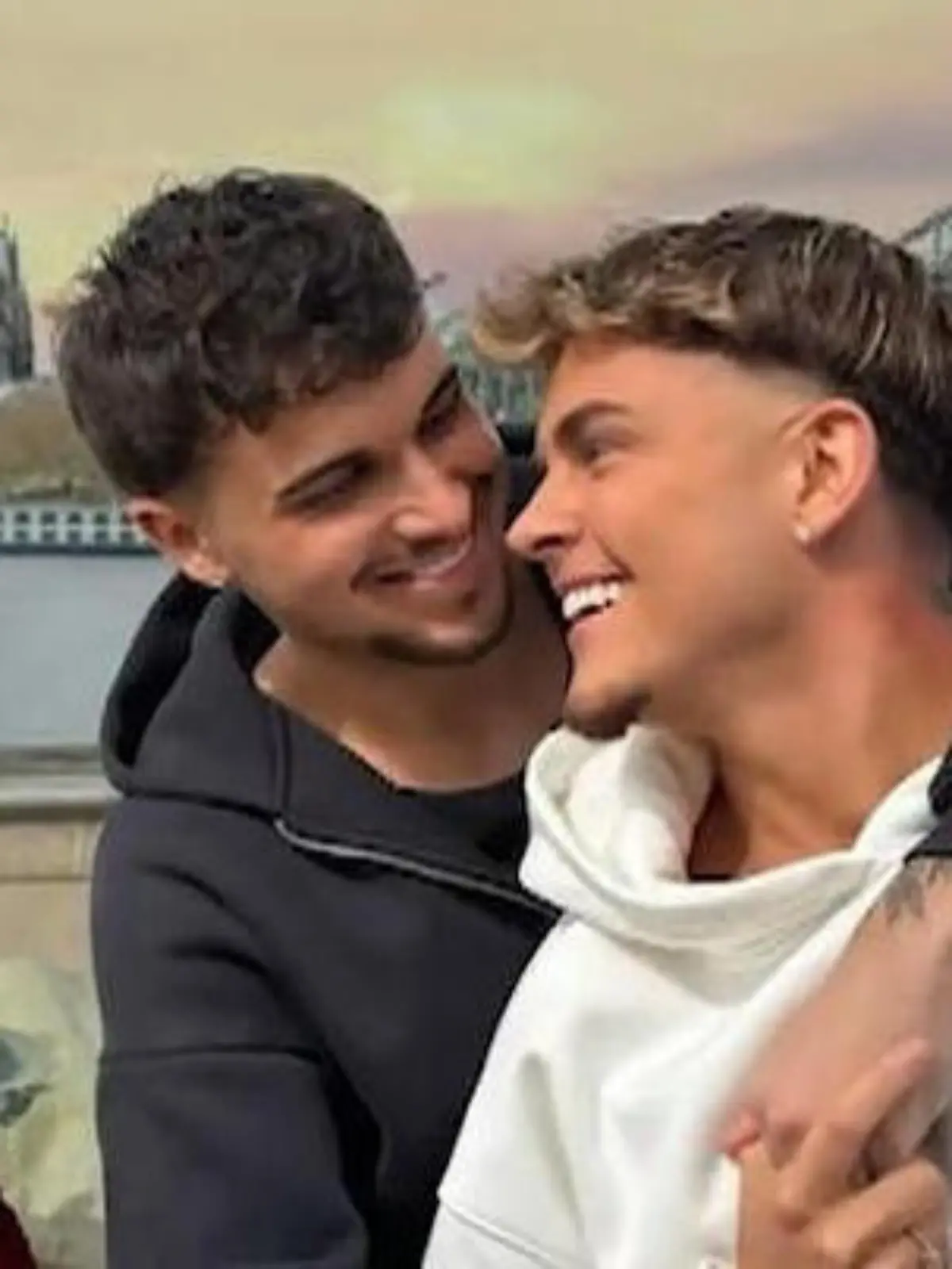 Bild zu: "Ex-Dschungel-Star verliebt! Twenty4tim zeigt neuen Freund"