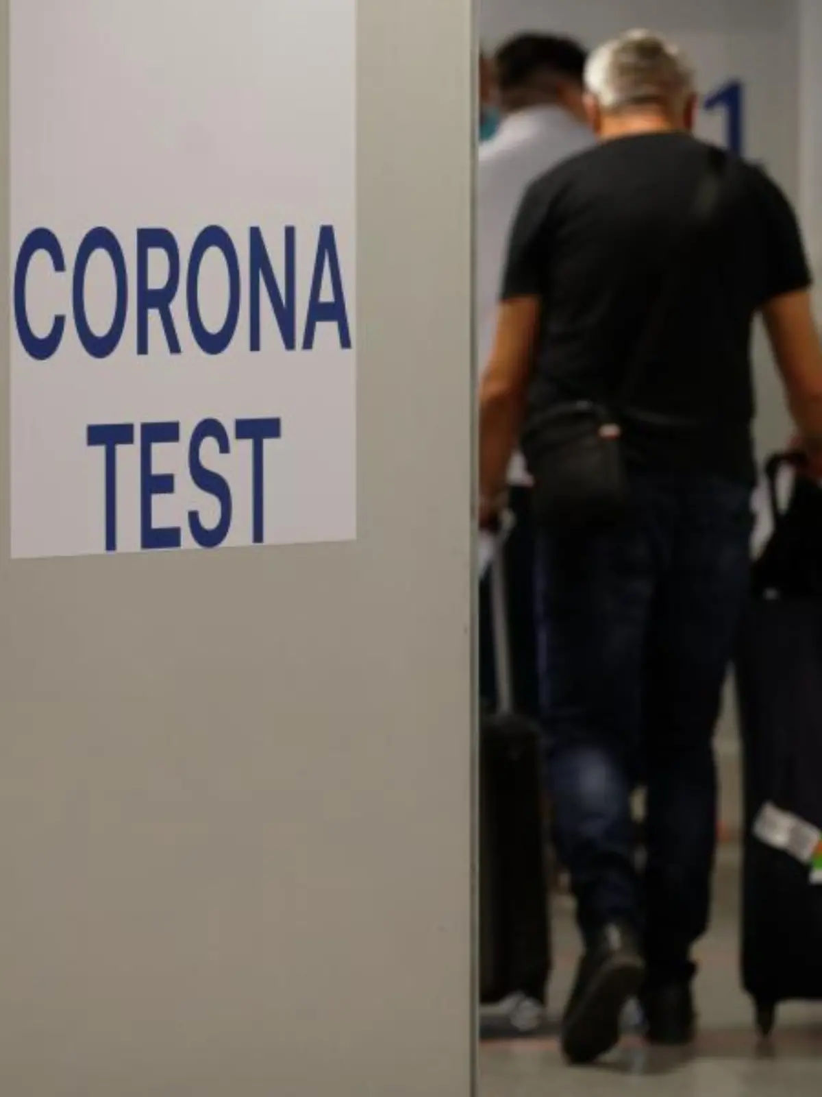 Corona-Testzentrum im Flughafen Düsseldorf