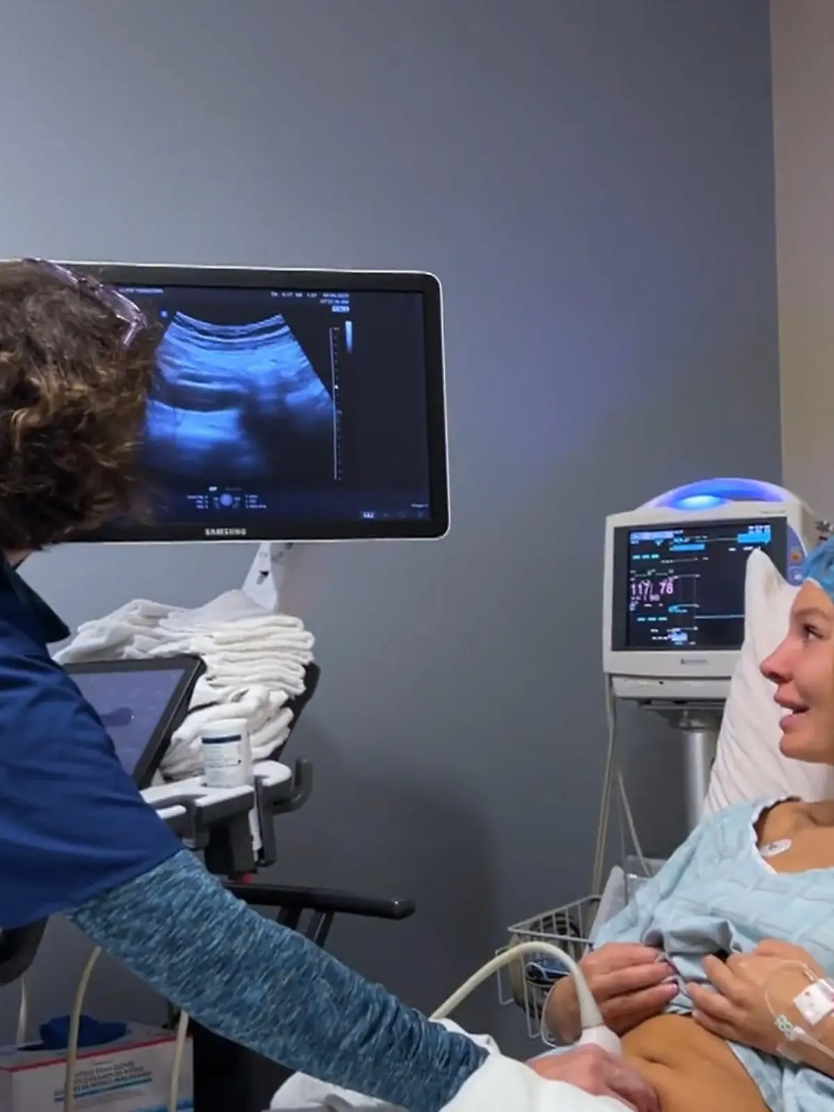 Bild zu: "Was sagt die Klinik in Denver zu Doreens letztem großen Kinderwunsch-Versuch?"