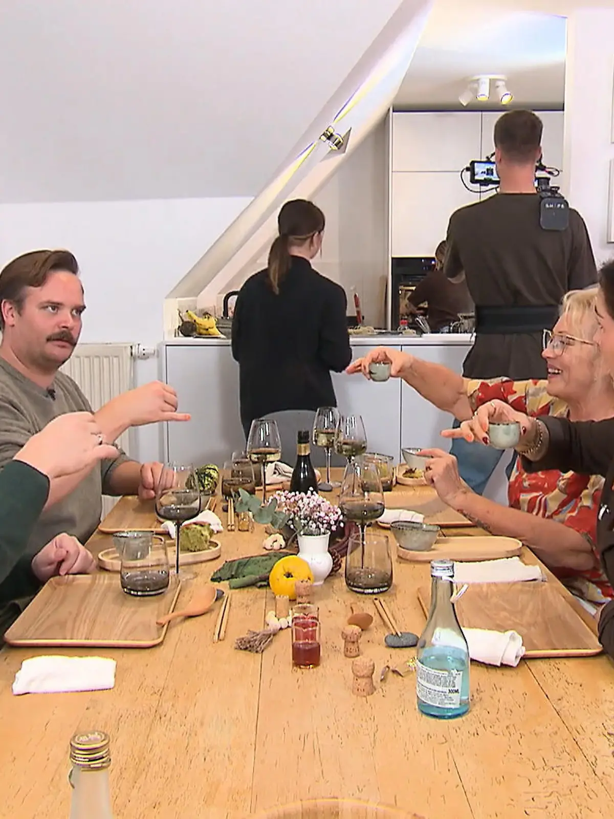 Bild zu: "In Aschaffenburg wird herzlich aufgetischt – selbst wenn mal etwas zu Bruch geht"