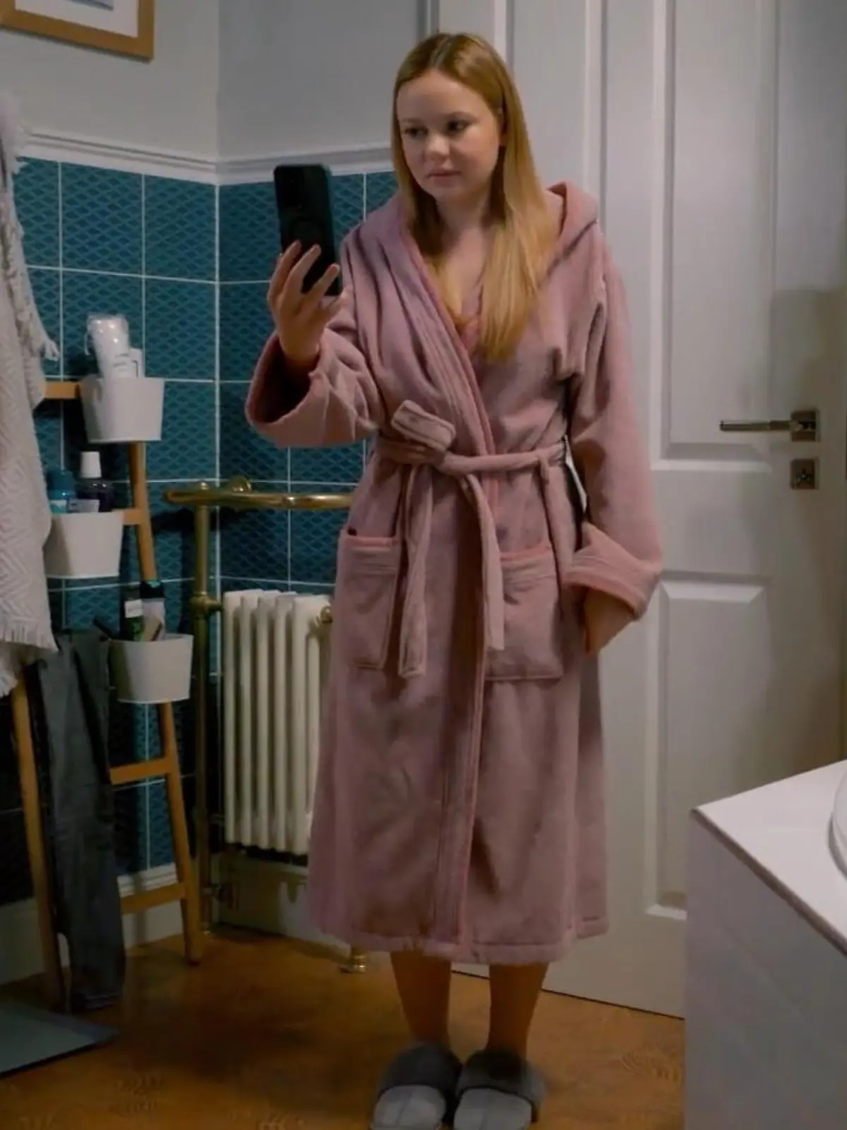 Bild zu: "Ronja bekommt einen Videoanruf von Cilly"