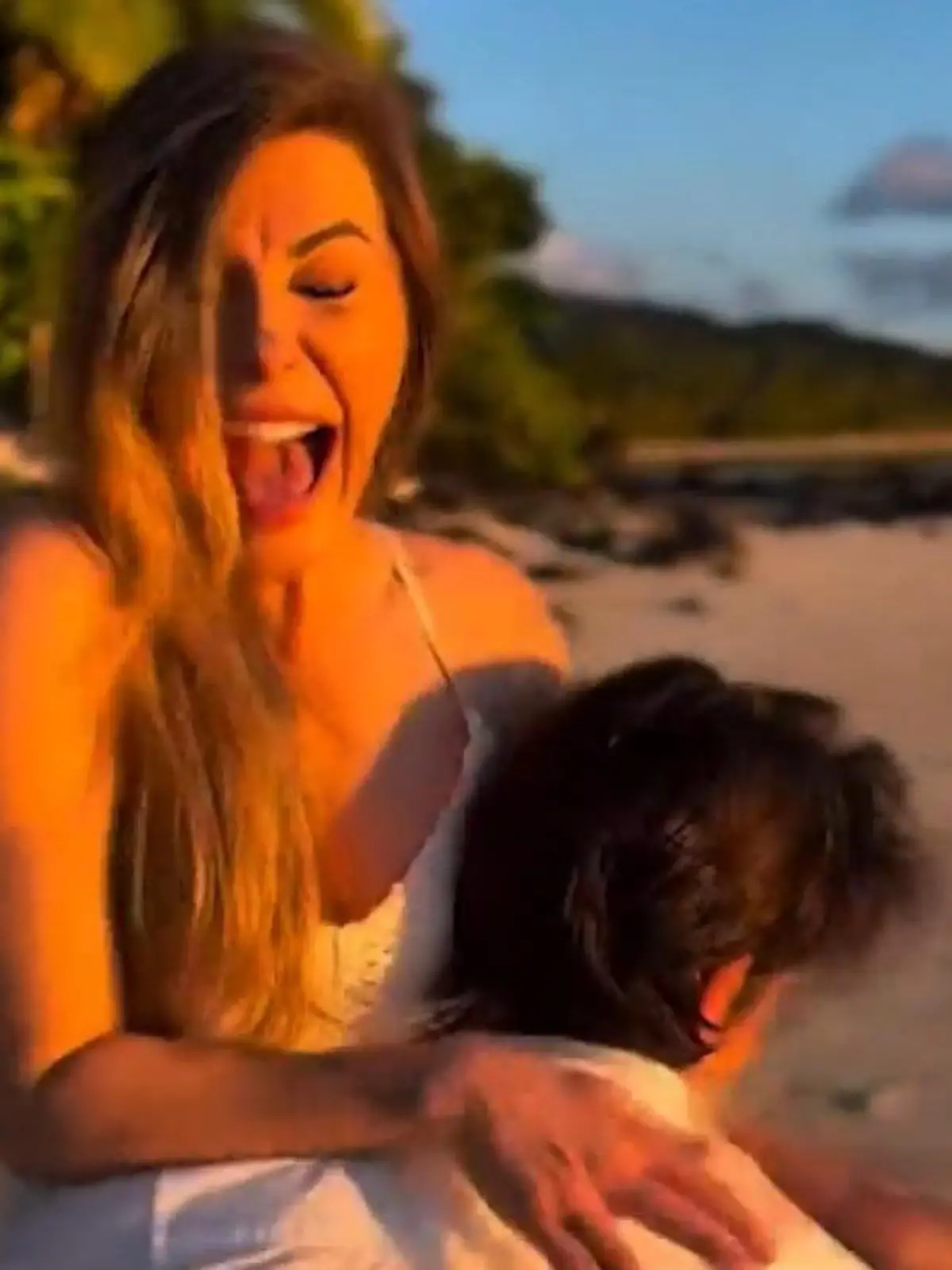 Bild zu: "Liebes-Comeback von Playboy-Häschen! Hugh Hefners Ex heiratet IHN"