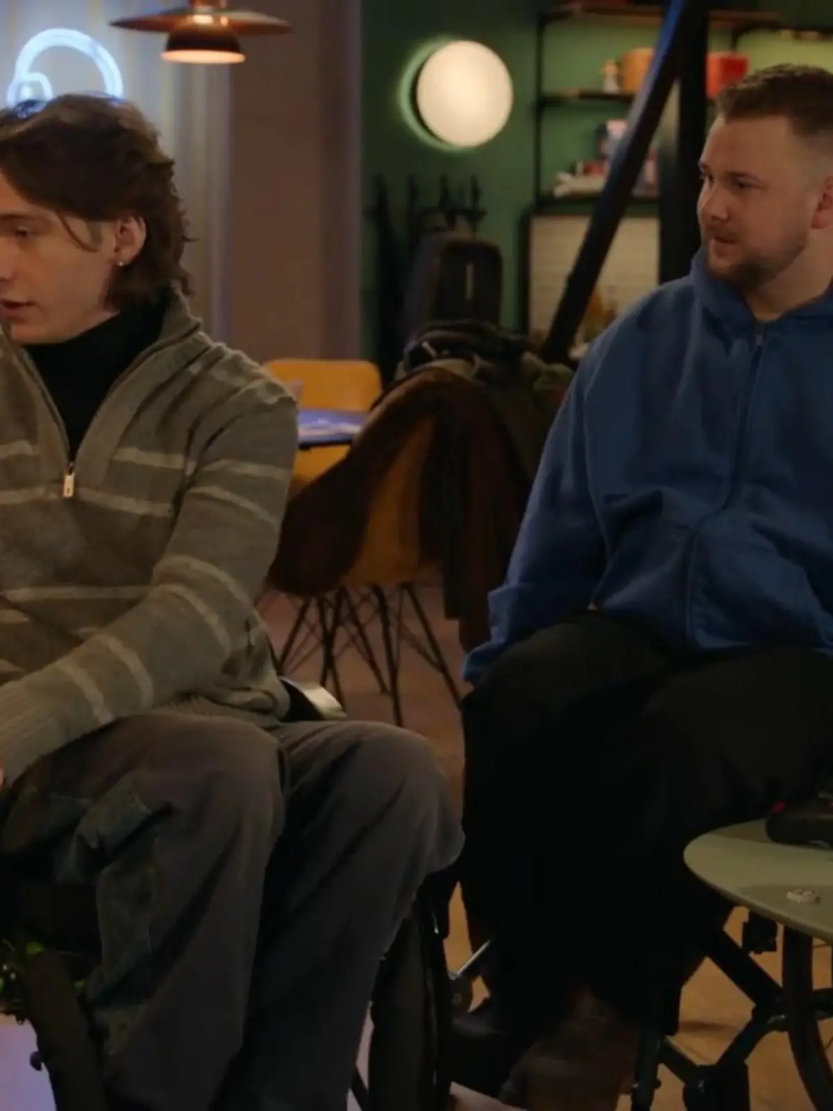 Bild zu: "Mats wird plötzlich ganz verschlossen"