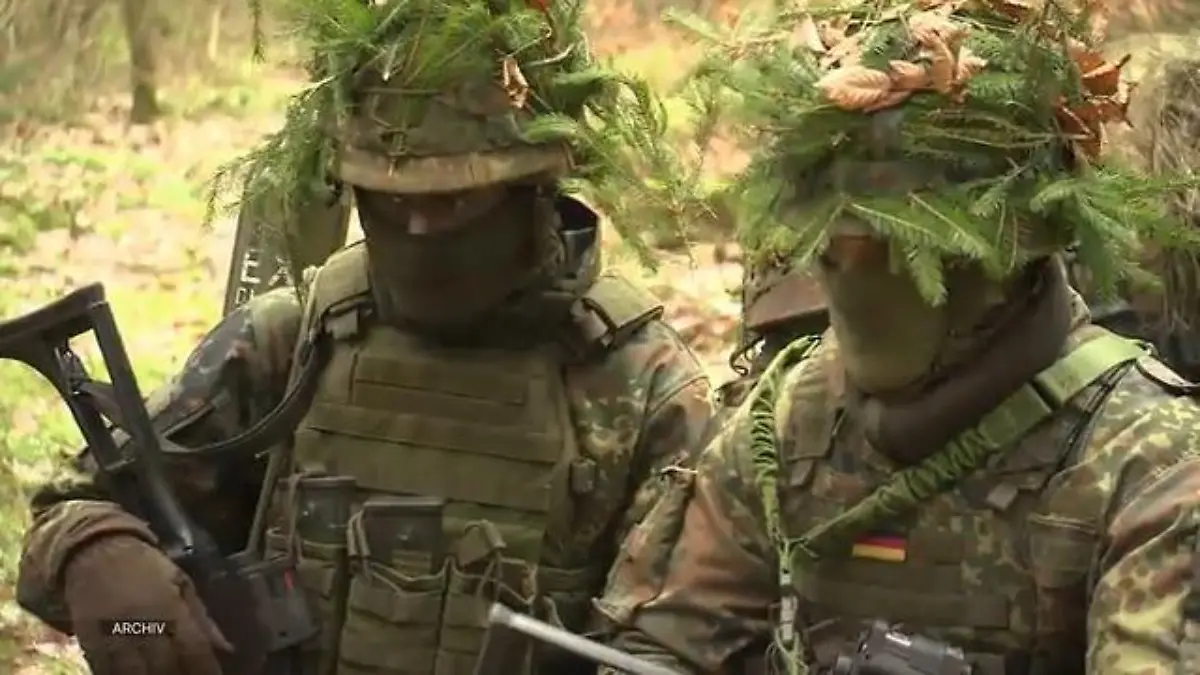 Ärger um Wehrdienstgesetz Reisegenehmigung der Bundeswehr?