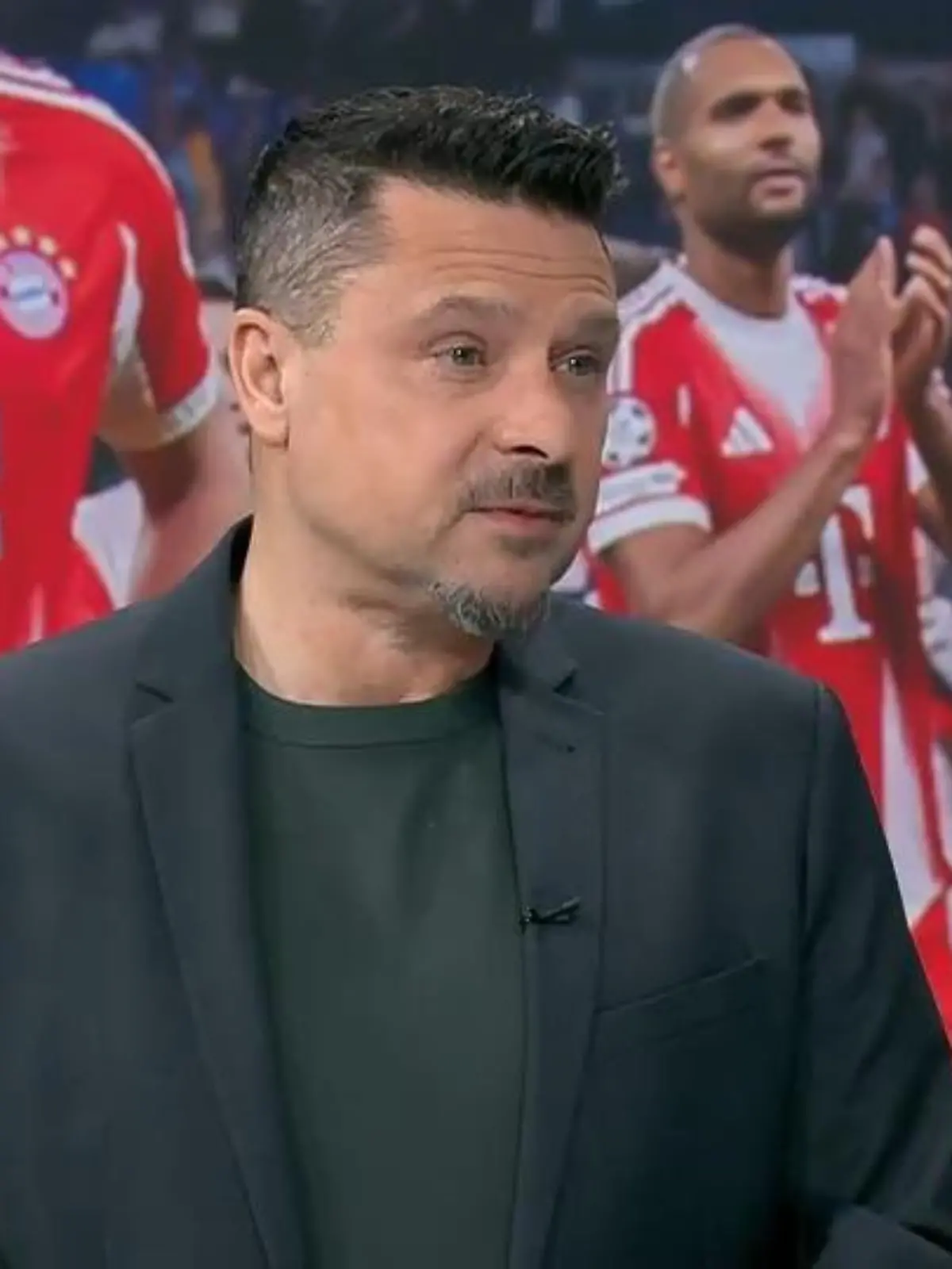 Bild zu: "„Wenn Manuel Neuer so hält, dann gehört er bitte in die Nationalmannschaft""