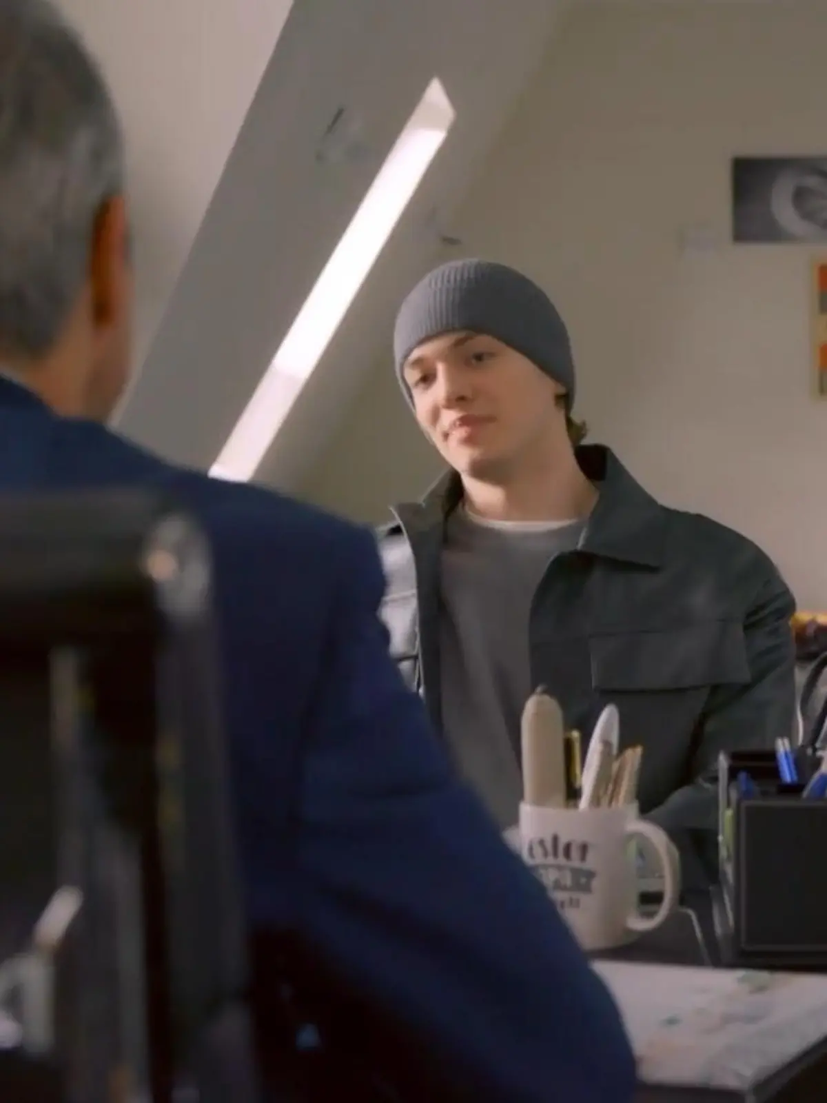 Bild zu: "Julius bittet Benedikt um einen Job in seiner Firma"