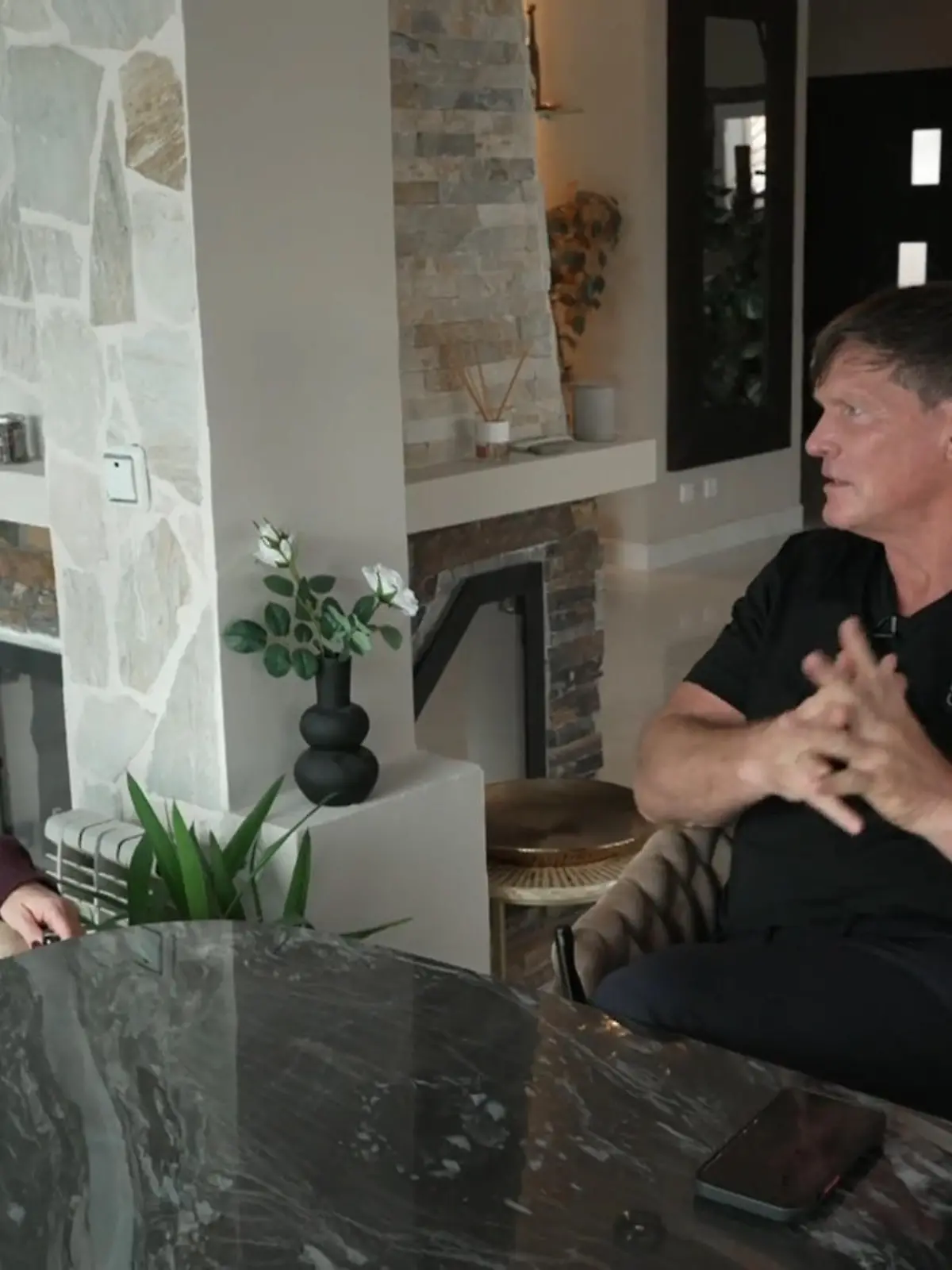 Bild zu: "Große Liebe, große Pläne, großes Geldproblem"