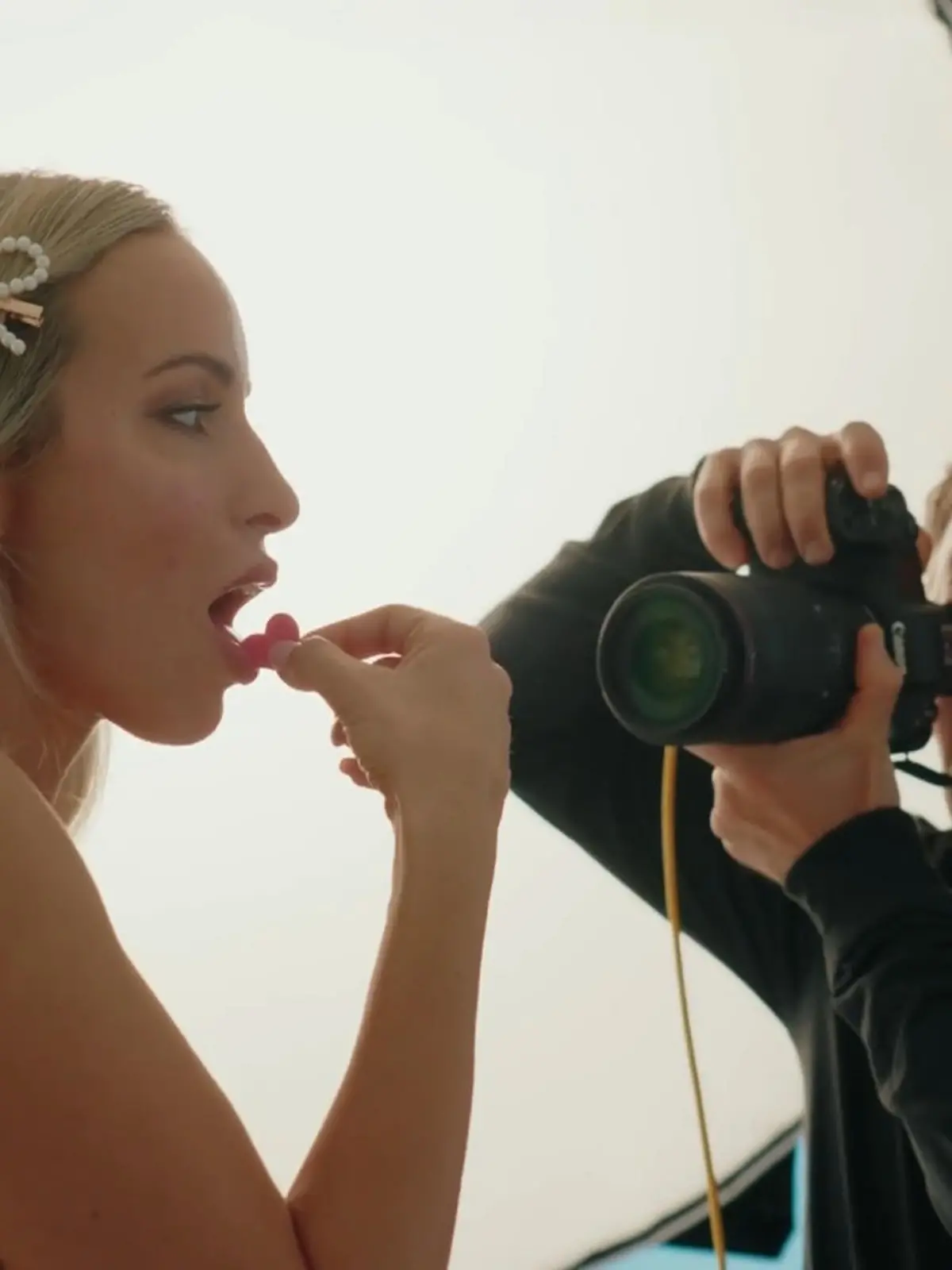 Bild zu: "Vor dem Playboy-Shooting steigt die Anspannung"