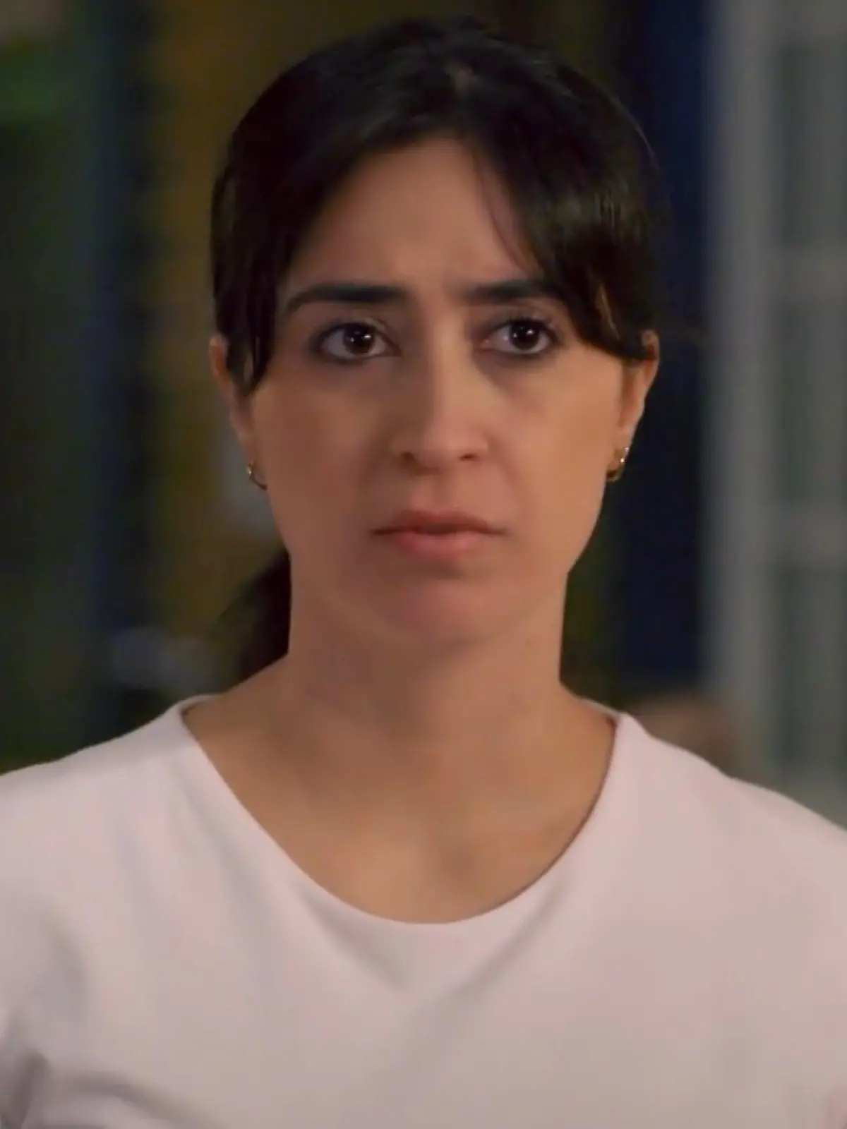 Unter uns: Esma ist misstrauisch, als eine fremde Frau Tobias sucht