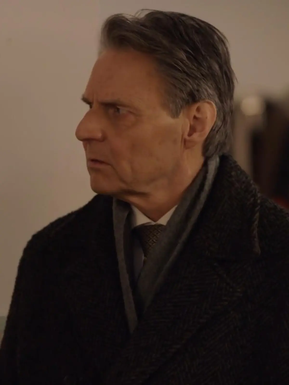 GZSZ: Jo wundert sich: „Was macht ihr hier alle?”