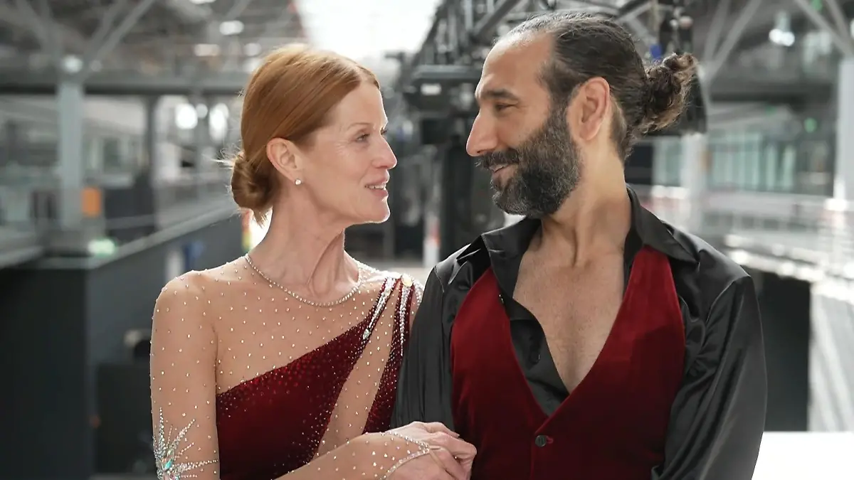 Esther Schweins Mama urteilt über Massimo „Let’s Dance“-Backstage