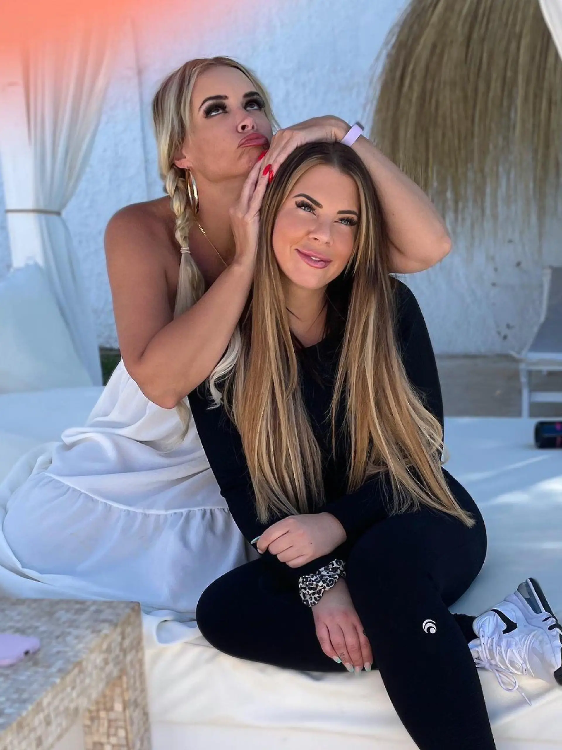 Daniela Katzenberger und Jenny Frankhauser gemeinsam auf Mallorca