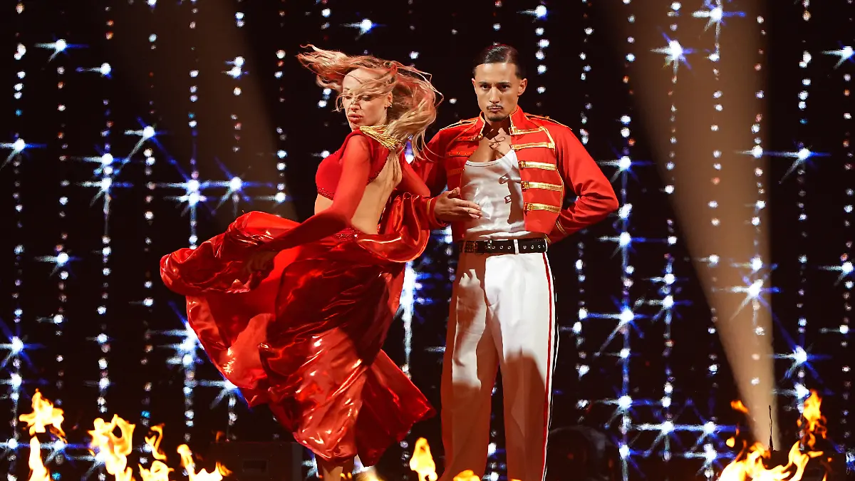 Bild zu: "„Let’s Dance” Show 5: Wer bringt die Tanzfläche diesmal zum Kochen? LIVE bei RTL & auf RTL+"