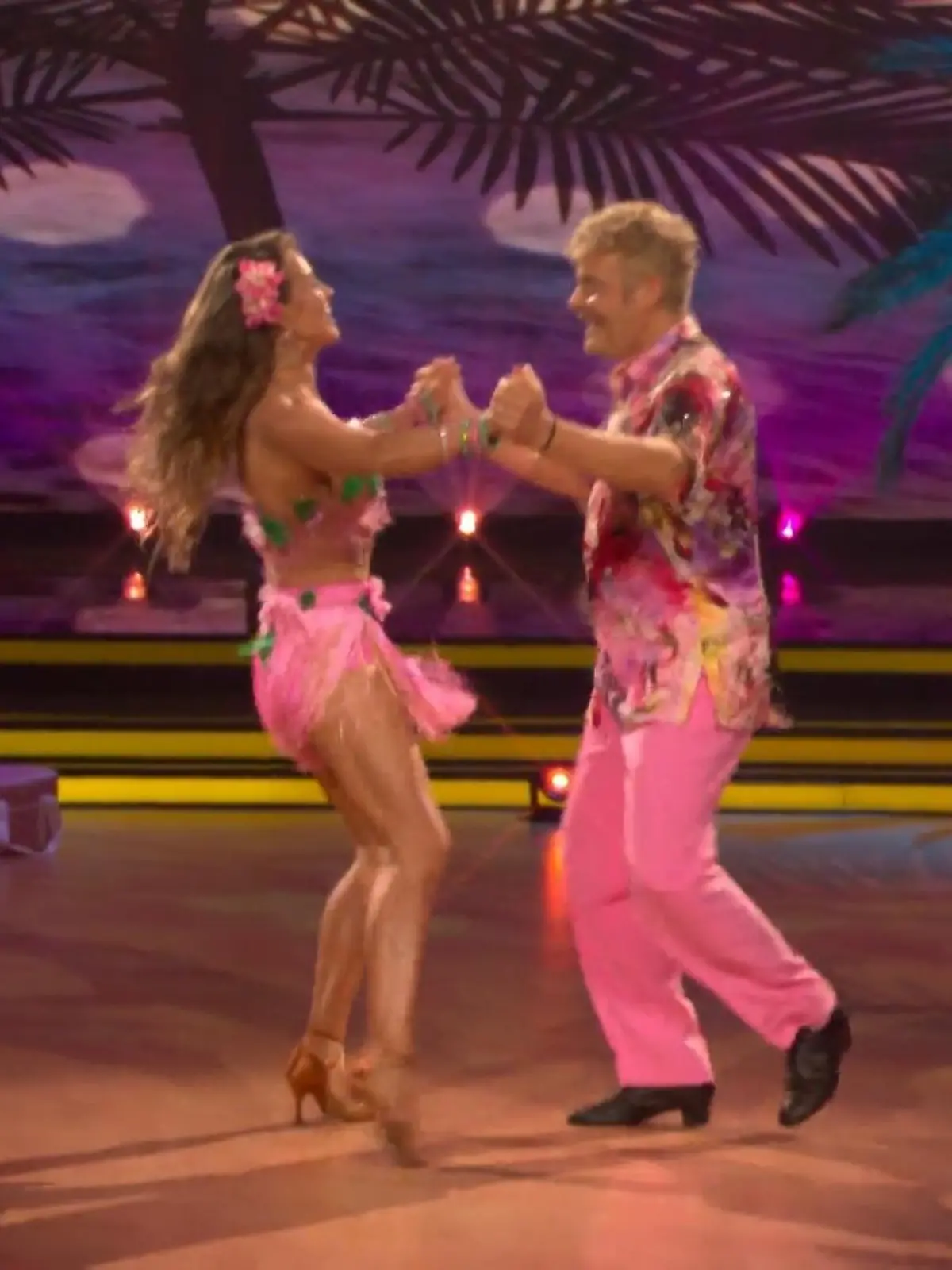 Bild zu: "Lebensfreude pur! Ross Antony erreicht persönliche Bestnote"