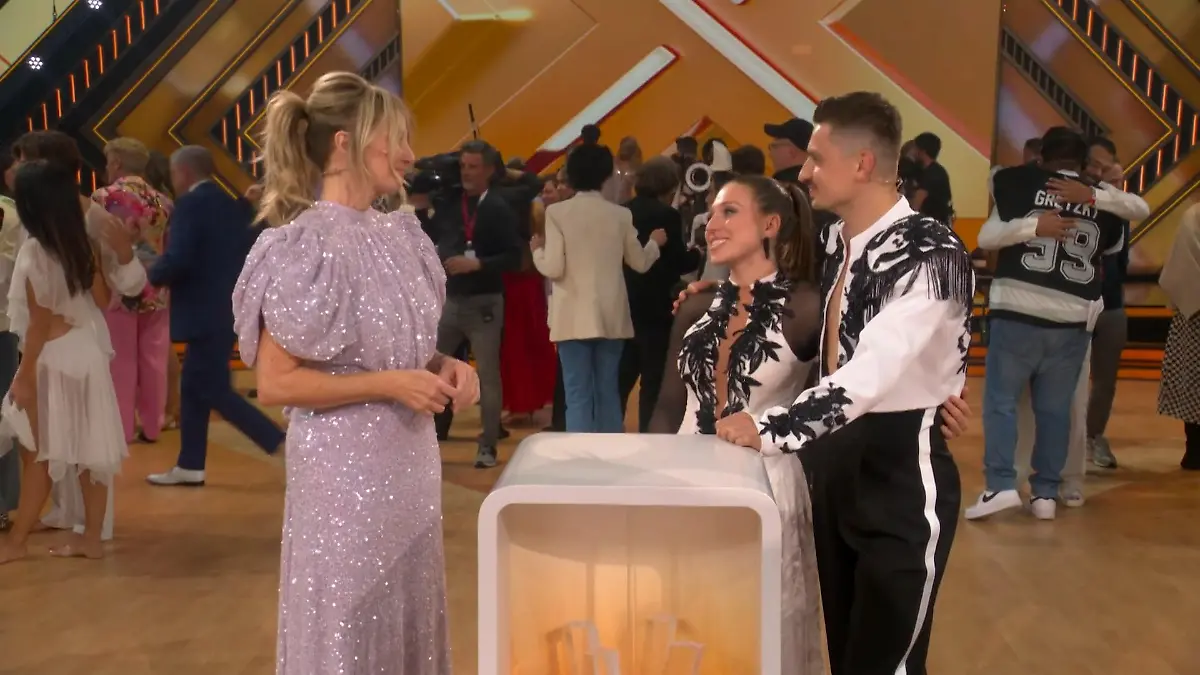 Bibi Heinicke nimmt unfassbar viel mit Auf Tränen folgt bei „Let’s Dance“ ein Lächeln