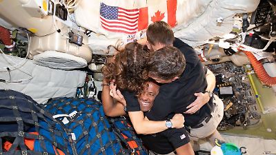 Mond-Mission Artemis 2: Astronauten zurück auf der Erde